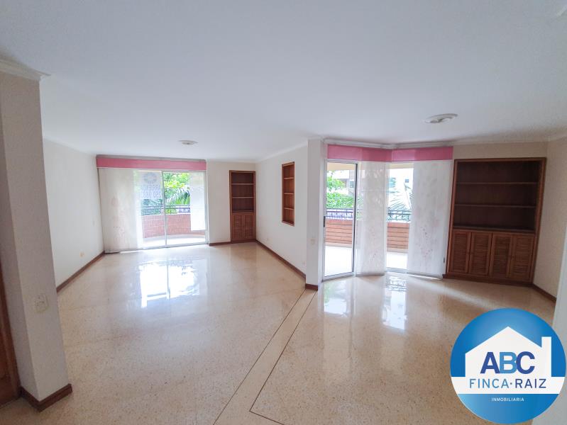 Apartamento en Arriendo en Laureles